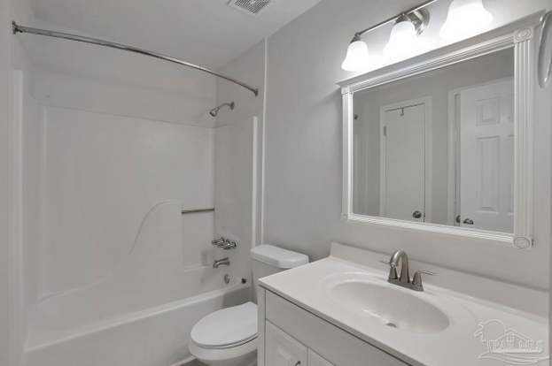 Building Photo - 10601 Silver Creek Dr