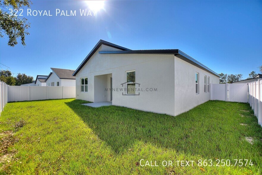 Building Photo - 322 Royal Palm Wy