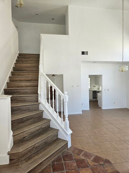 Building Photo - 44547 Aspen St