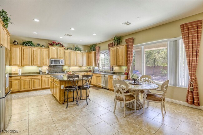 Building Photo - 7286 Mt Kearsarge St