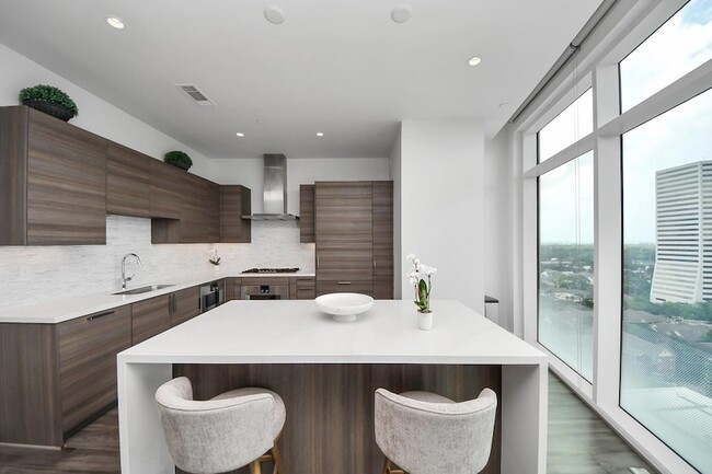 Building Photo - 4521 San Felipe St