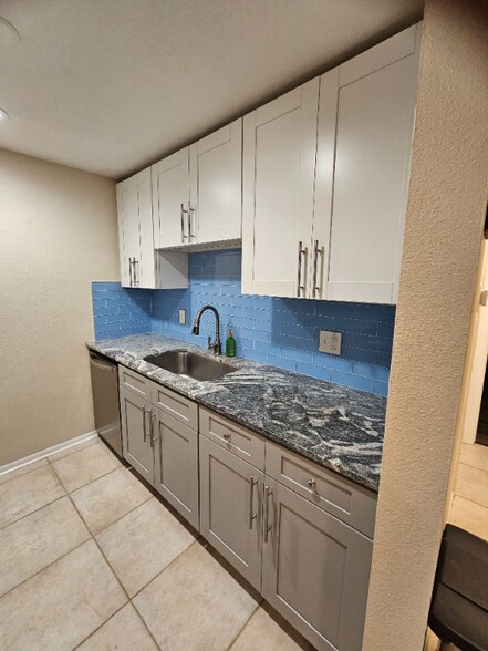 Building Photo - 4315 Aegean Dr