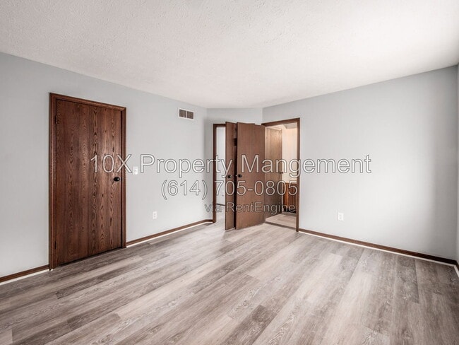 Building Photo - 8235 Goldsmith Dr