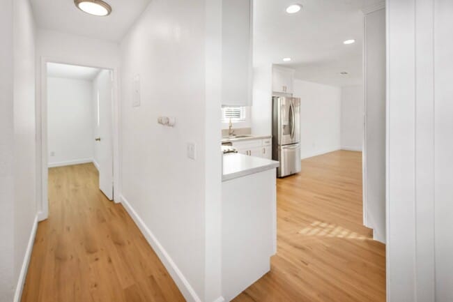 Building Photo - 3/2 Remodeled Home with Large Fenced Yard