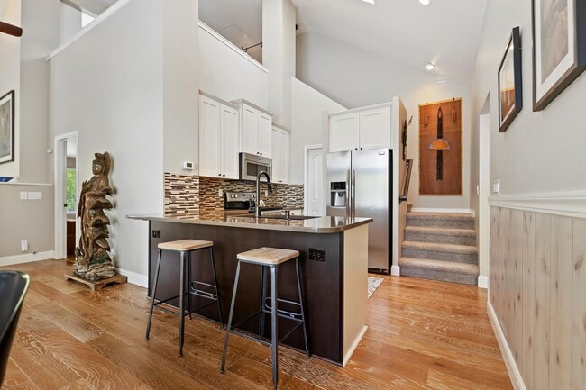 Building Photo - Luxury Condo in SE Boise's most desirable master planned community-Surprise Valley