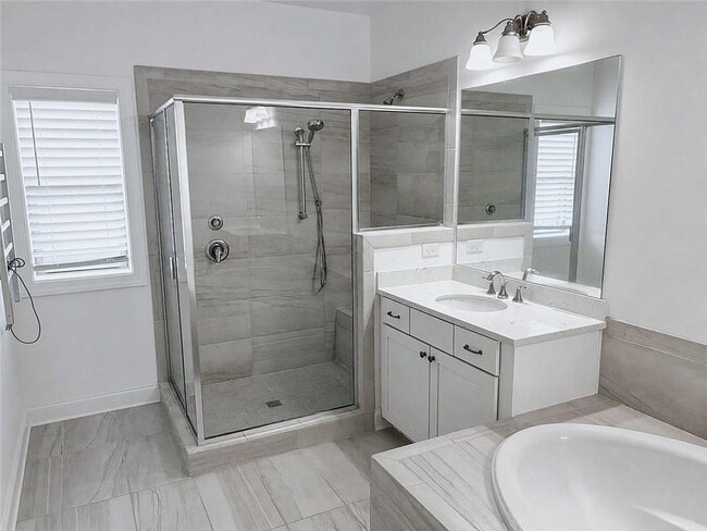 Building Photo - 3756 Huger Pl