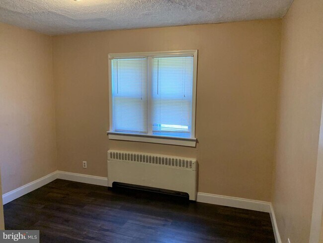 Building Photo - 123 Cherry Parke