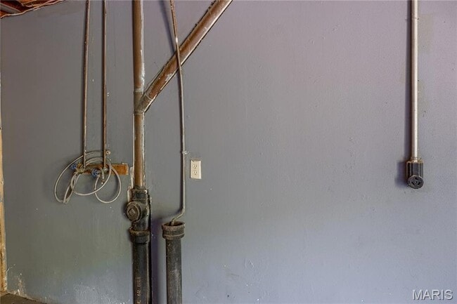 Building Photo - 3025 Pembroke Ln