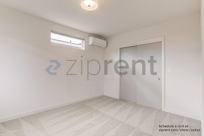 Building Photo - 718 N 49th St
