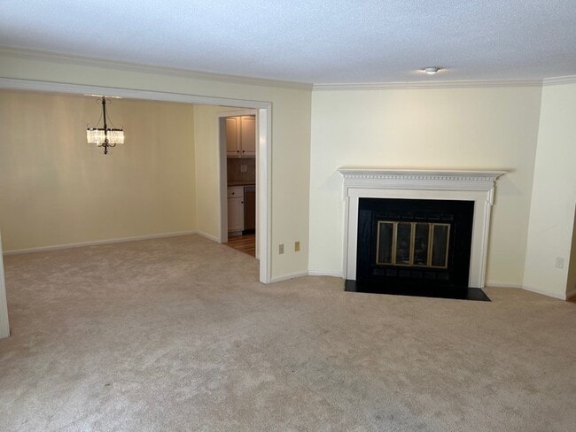 Building Photo - 14 Stony Brook Ln