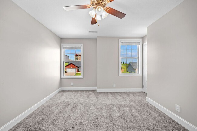 Building Photo - Beautiful Open-Concept Home with Covered Deck & Huge Backyard