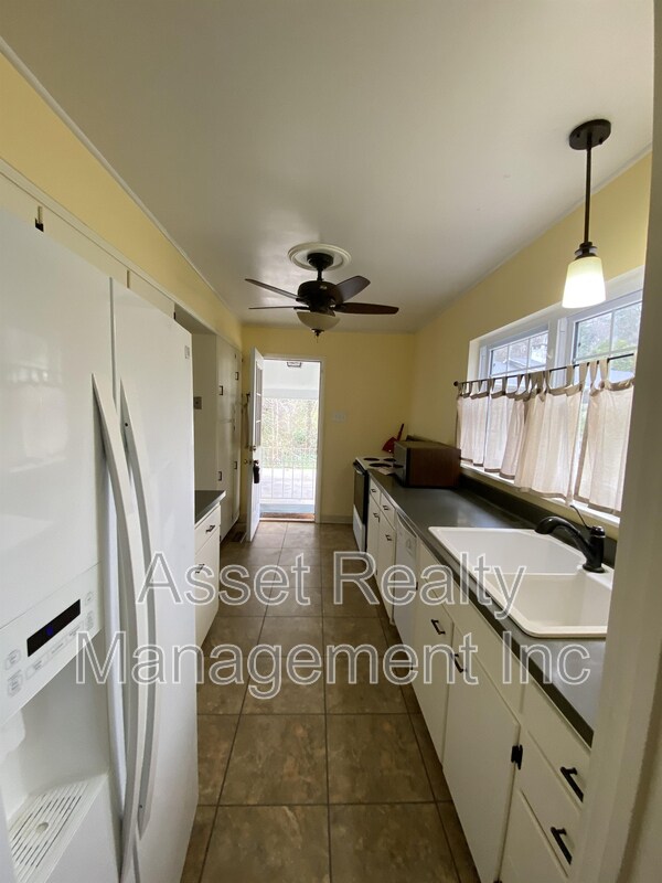 Building Photo - 109 Norris Ln