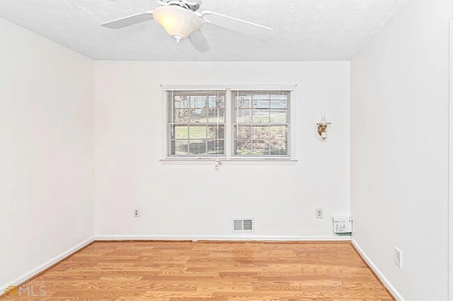 Building Photo - 4437 Casco Way NW