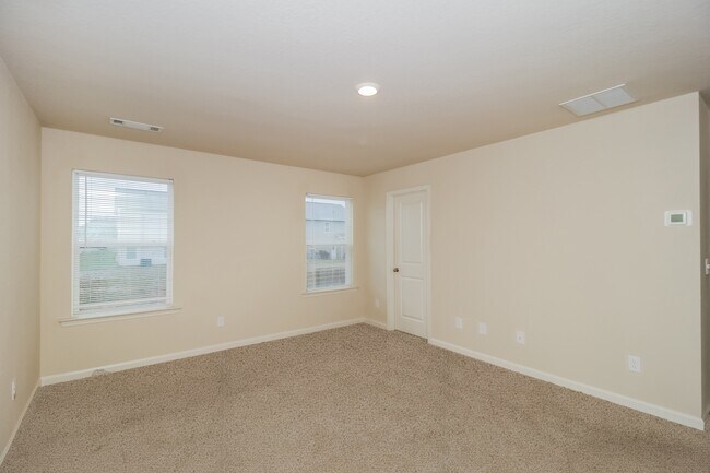 Building Photo - 134 Innis Brk Cir