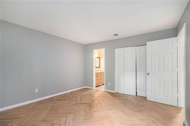 Building Photo - 3599 Woodbriar Cir