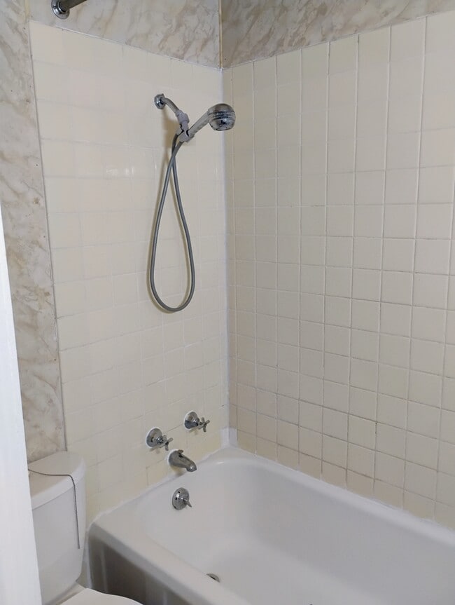 Building Photo - 903 Ridge Rd