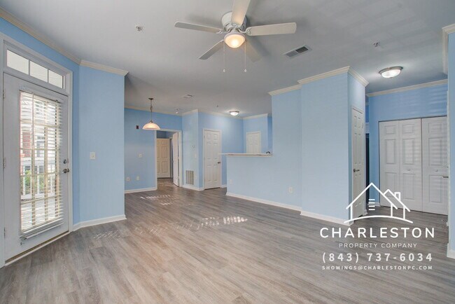 Building Photo - 45 Sycamore Ave