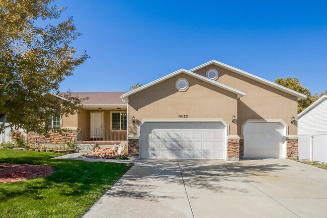 Primary Photo - 14122 Rosaleen Ln