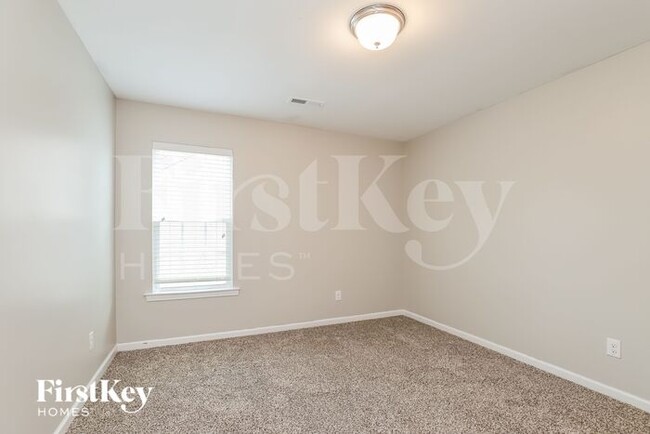 Building Photo - 4056 Leak Creek Ct