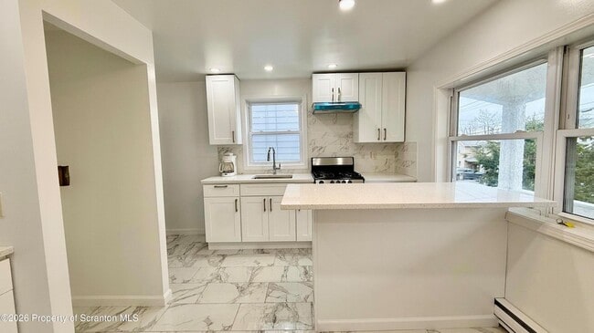 Building Photo - 140 Sand St