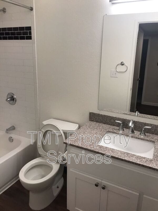 Building Photo - 6803 Trovita Way