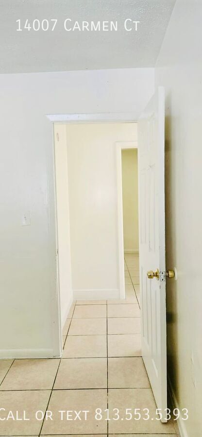 Building Photo - 14007 Carmen Ct