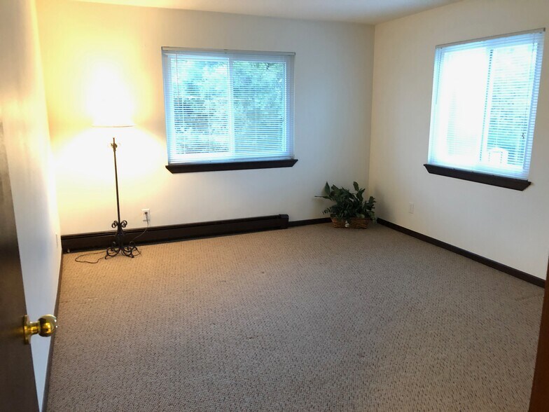 Spacious Bedrooms - 225 E Market St