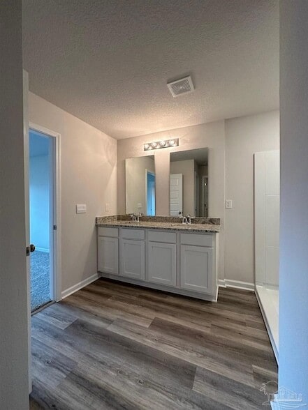 Building Photo - 4378 Redbay Ct