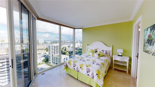Building Photo - 17555 Collins Ave