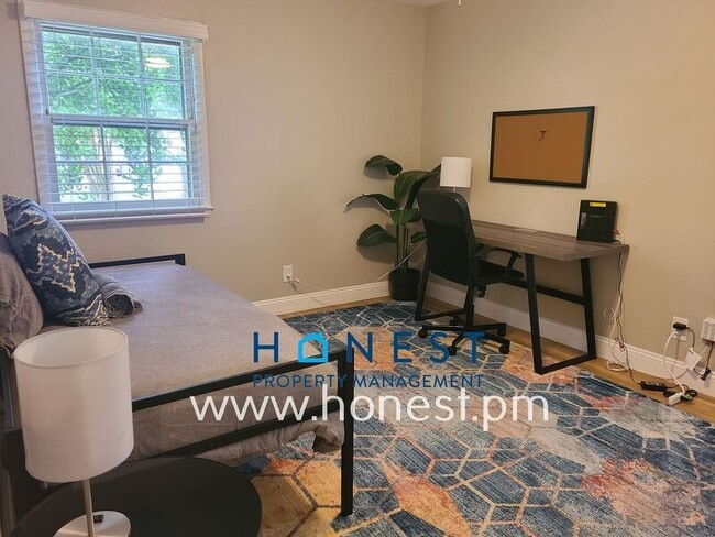 Building Photo - 1222 Rama Rd