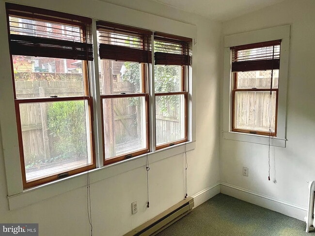 Study 1 - 826 N Woodstock St