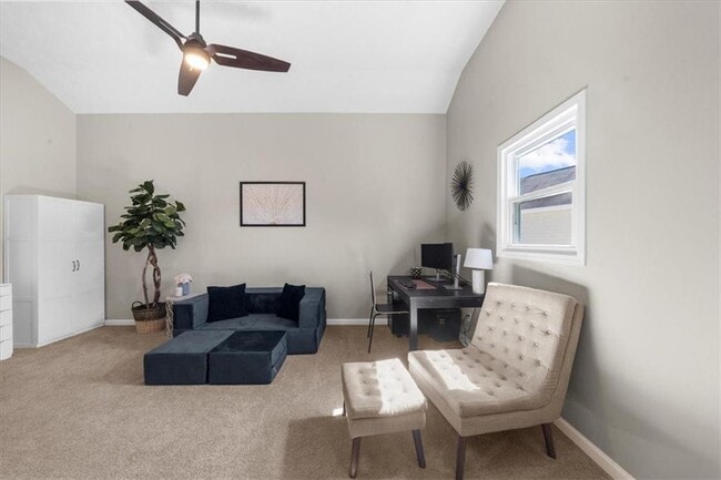 Building Photo - 820 Camelon Ct