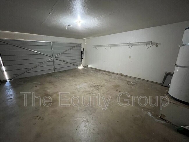 Building Photo - 206 E Mill Ave