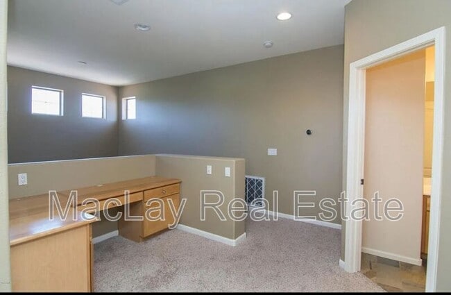 Building Photo - 2290 N 135th Dr