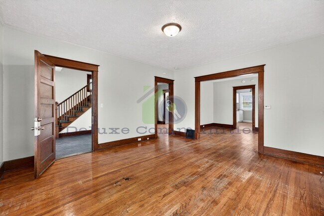 Building Photo - REMODELED 2 BEDROOM!! Move in Ready- Close to Cherry Hill