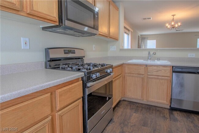 Building Photo - 1139 Orchard View St