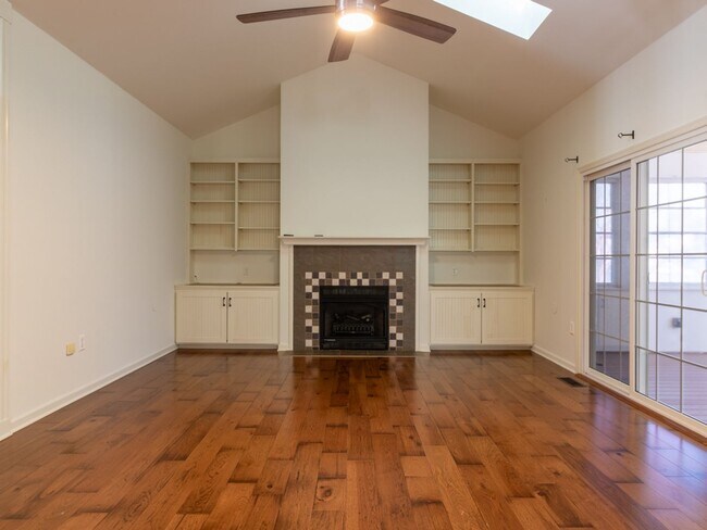 Building Photo - Single family - unfurnished - YEAR ROUND rental - Mill Pond Acres