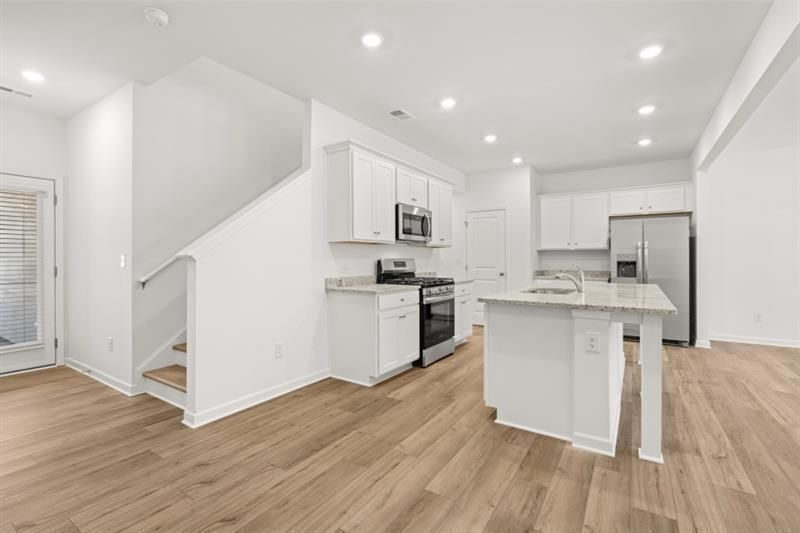 Building Photo - 96 Smithwood Dr