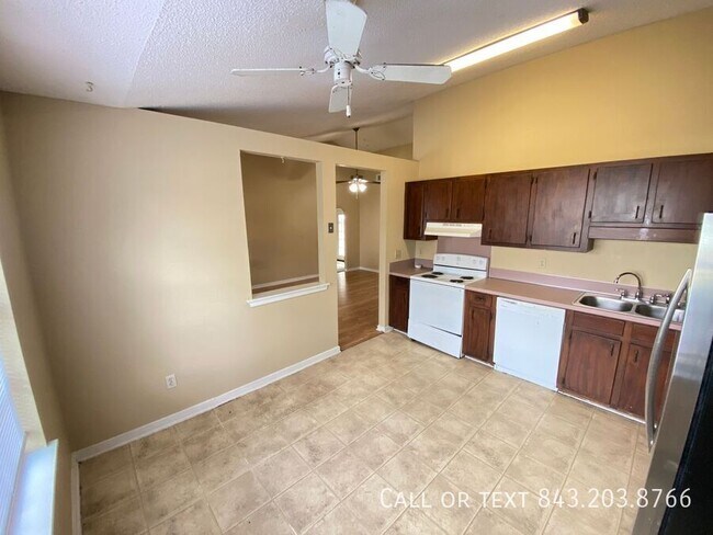 Building Photo - 106 Eaton Way