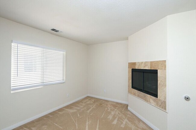 Building Photo - 26400 Castle Ln