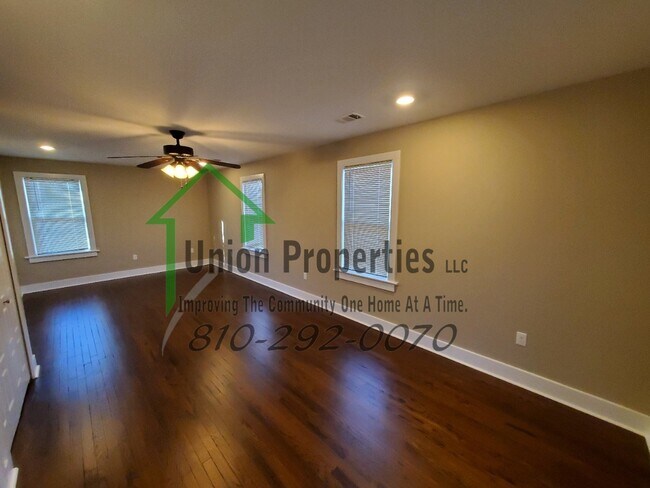 Building Photo - 1626 6th St