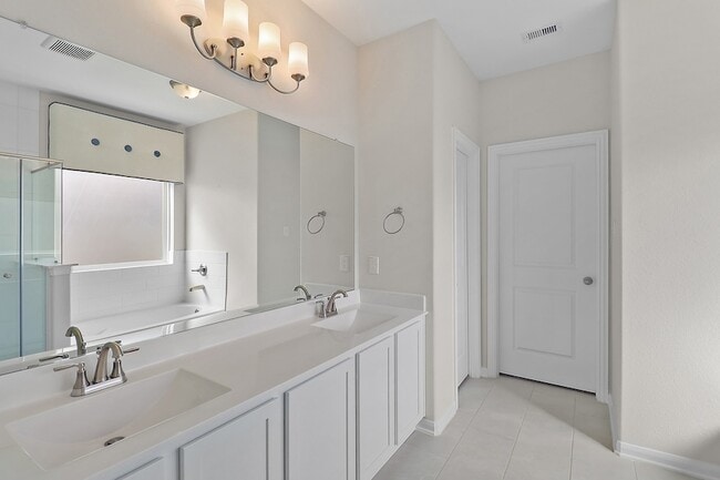 Building Photo - 14307 Pecan Maple Dr