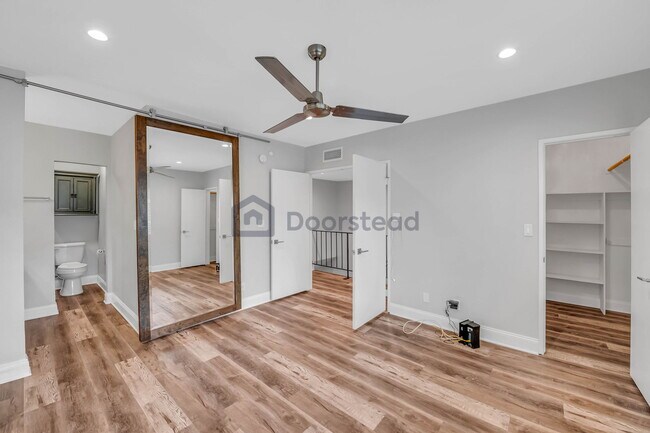 Building Photo - 9950 Topanga Canyon Blvd