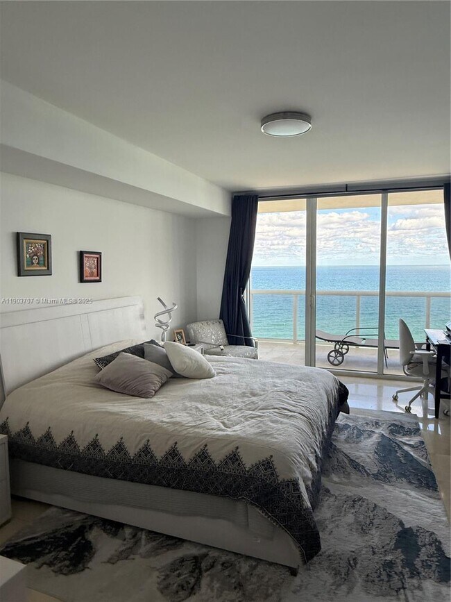 Building Photo - 1850 S Ocean Dr