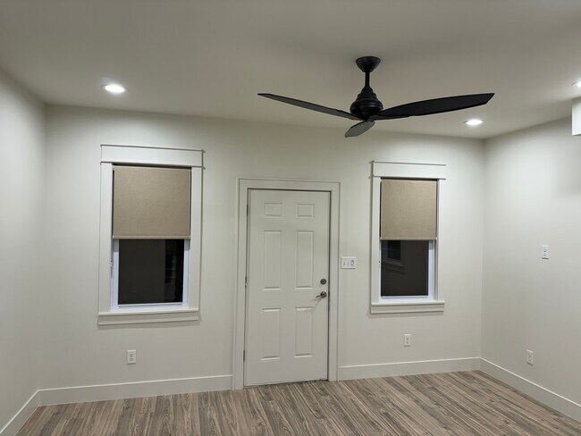 Building Photo - 1612 N Star Ave