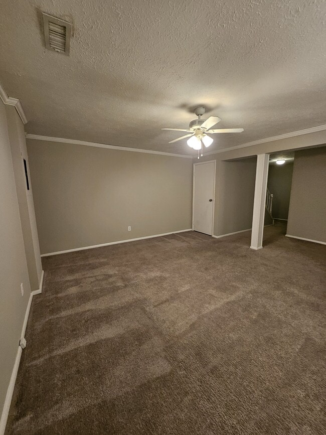 Building Photo - 9459 Timber View Dr