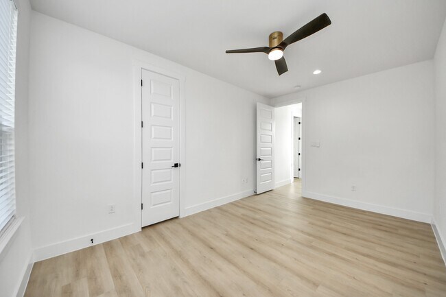 Building Photo - 3508 Omega St