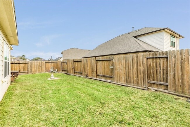 Building Photo - 26 Palmdale Ln