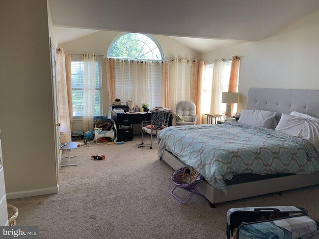 Building Photo - 43442 Katling Square