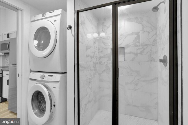 Building Photo - 1415 Locust St